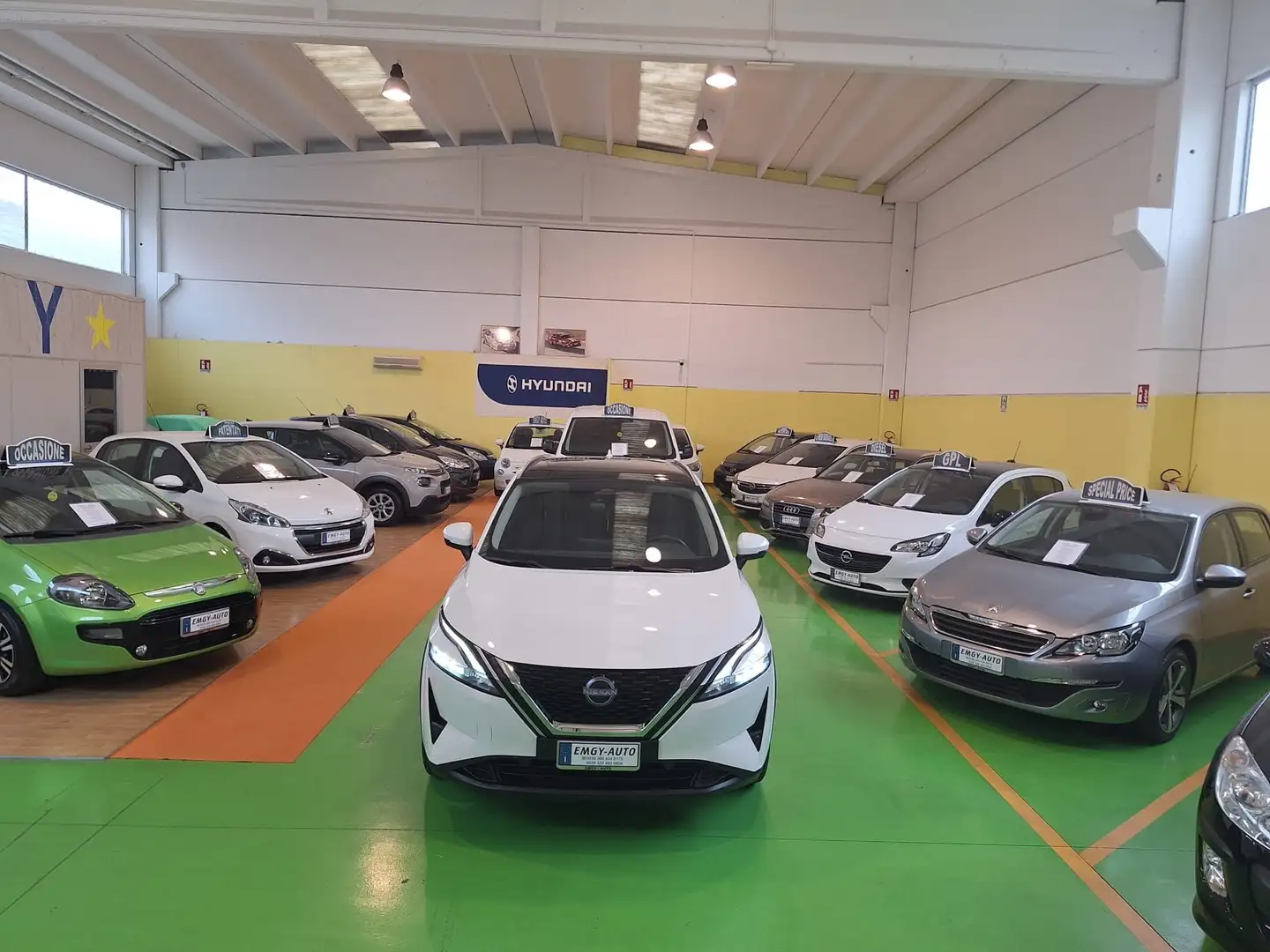 Nissan Qashqai Qashqai MHEV 140 CV Visia Bianco - 2