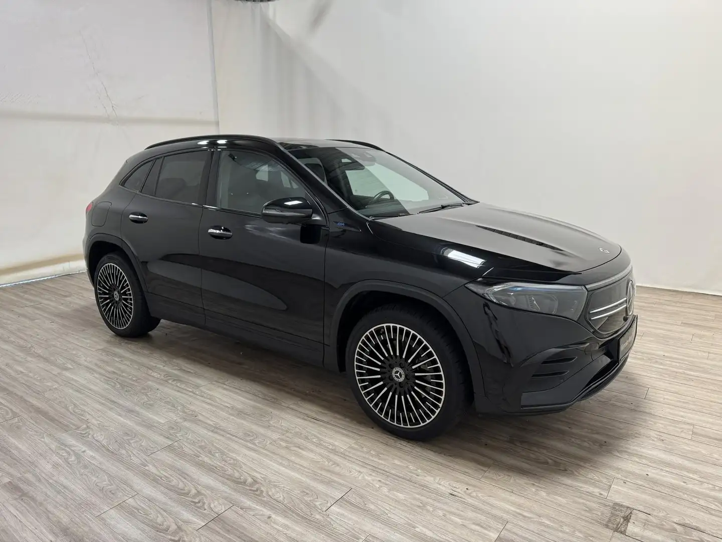 Mercedes-Benz EQA 250 AMG Pano*AHK*Distr*360°*Burmest*Ambiente Noir - 2