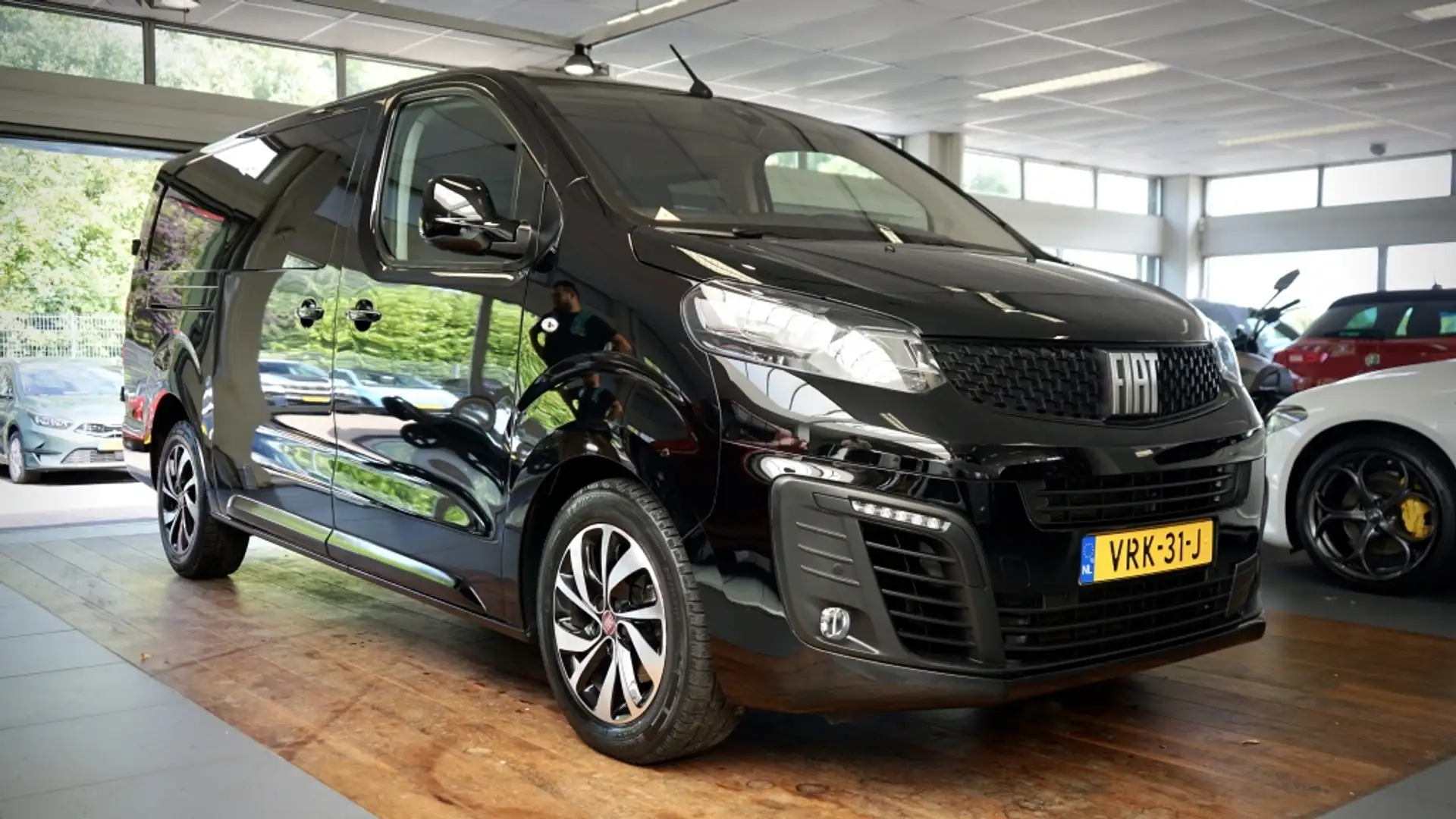 Fiat Scudo 2.0 MJ 177 pk L3H1 DC BnsPro+ | Climate control | Noir - 1