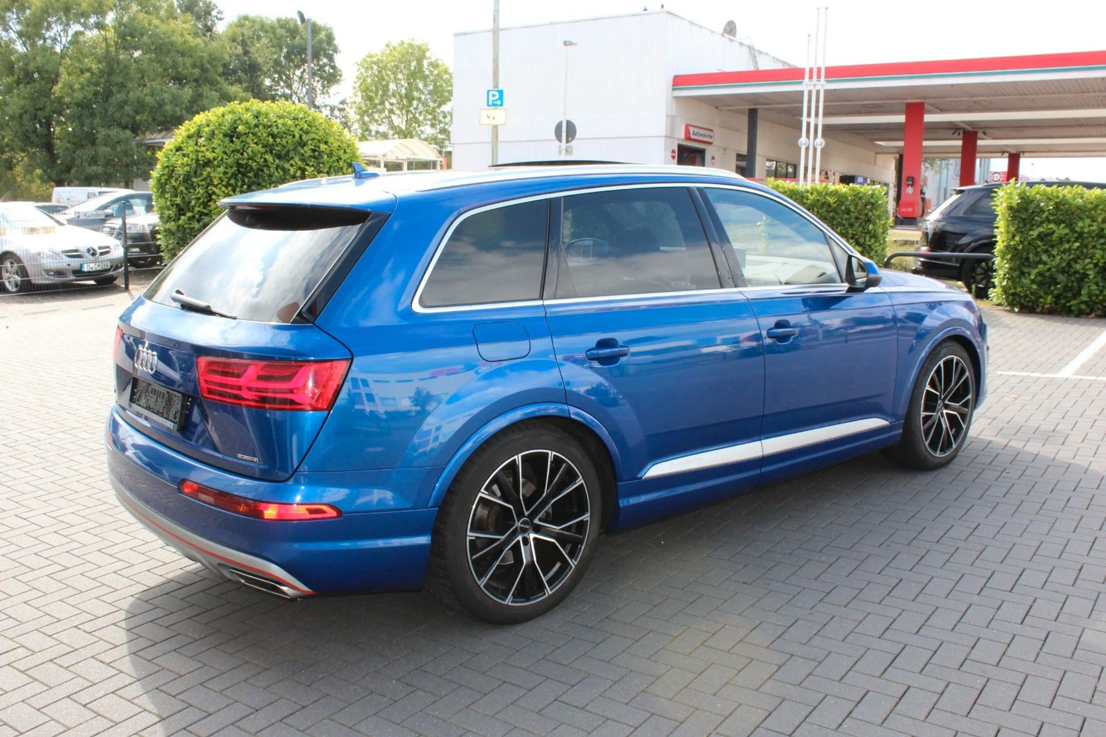 Audi Q7 3.0 TDI quattro Pano Bose Luft AHK NP~104 T€ — photo 6