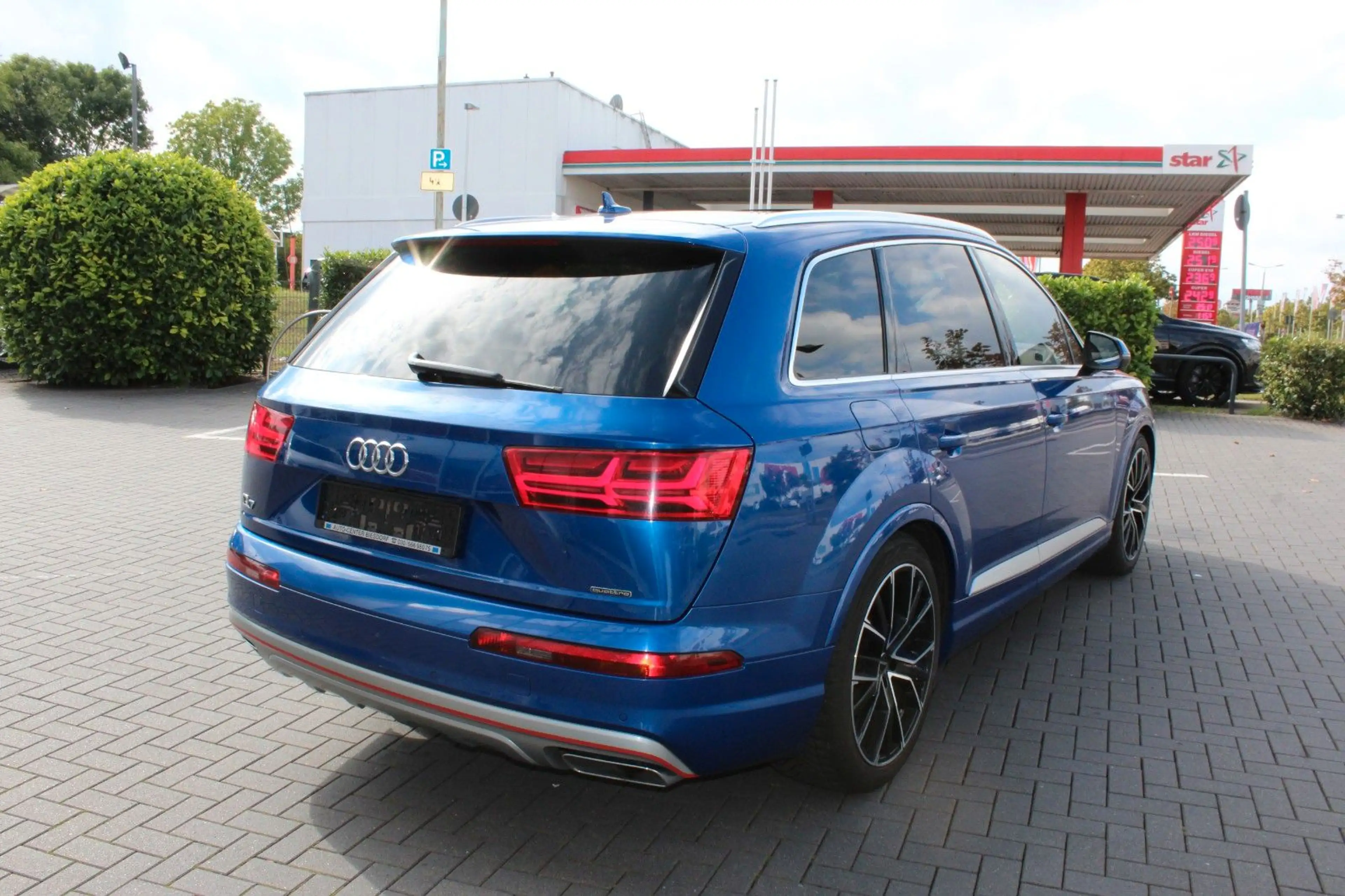 Audi Q7 3.0 TDI quattro Pano Bose Luft AHK NP~104 T€ — photo 5