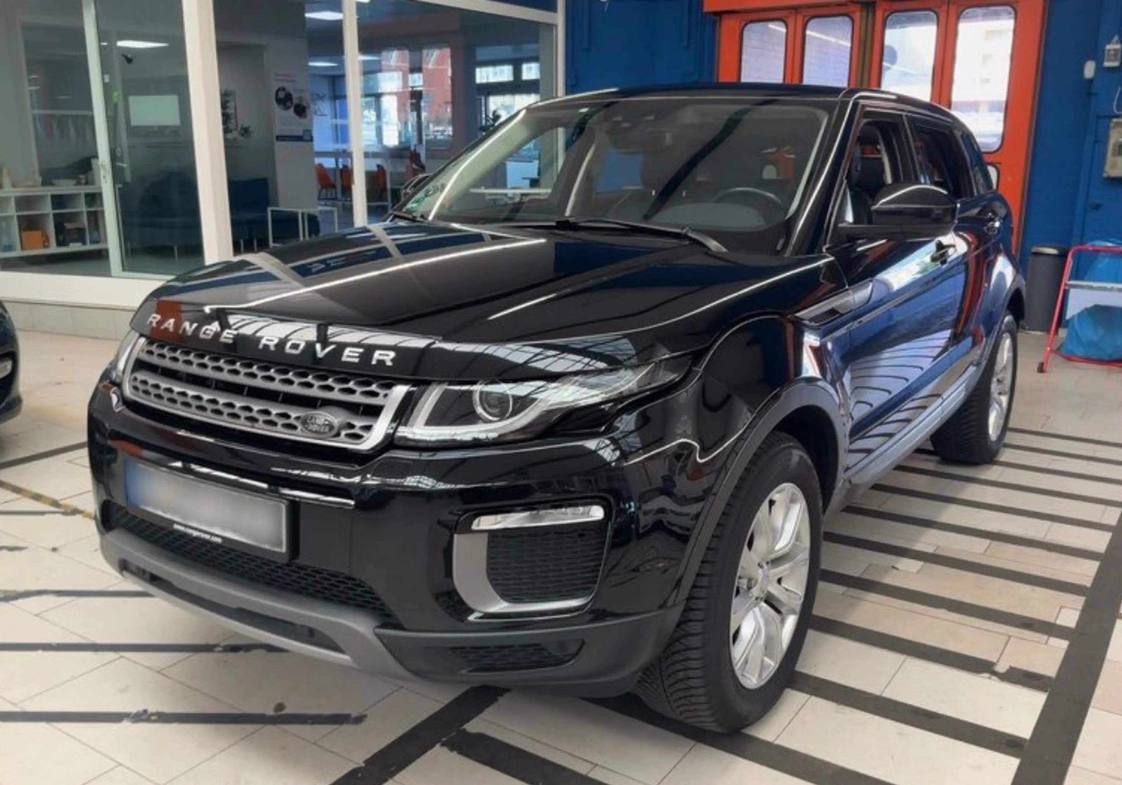 Land Rover Range Rover Evoque 2.0 Td4 SE *Steuerkette-NEU*Bi-Xenon*TÜV*SHZ*Klimaautom.*