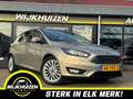 Ford Focus 1.0 Titanium met Climate !!! Navigatie !!! Pdc !!! Gris - thumbnail 1