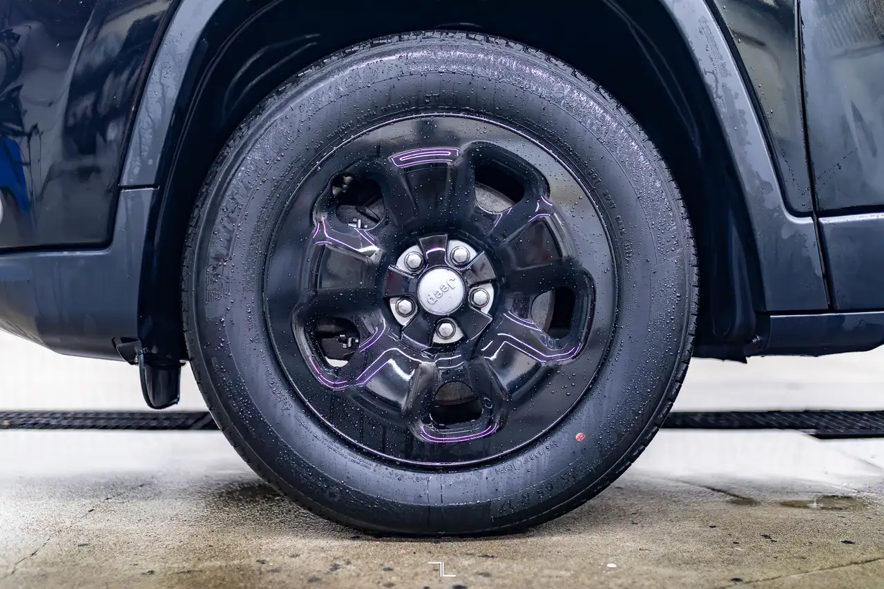 Jeep Cherokee снимка Jeep Cherokee