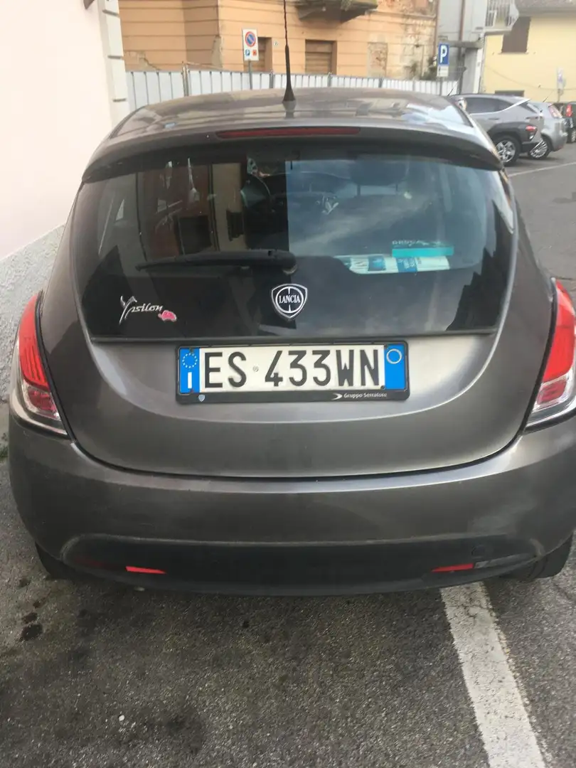 Lancia Ypsilon Ypsilon III 2011 1.2 8v Elefantino 69cv Grigio - 2