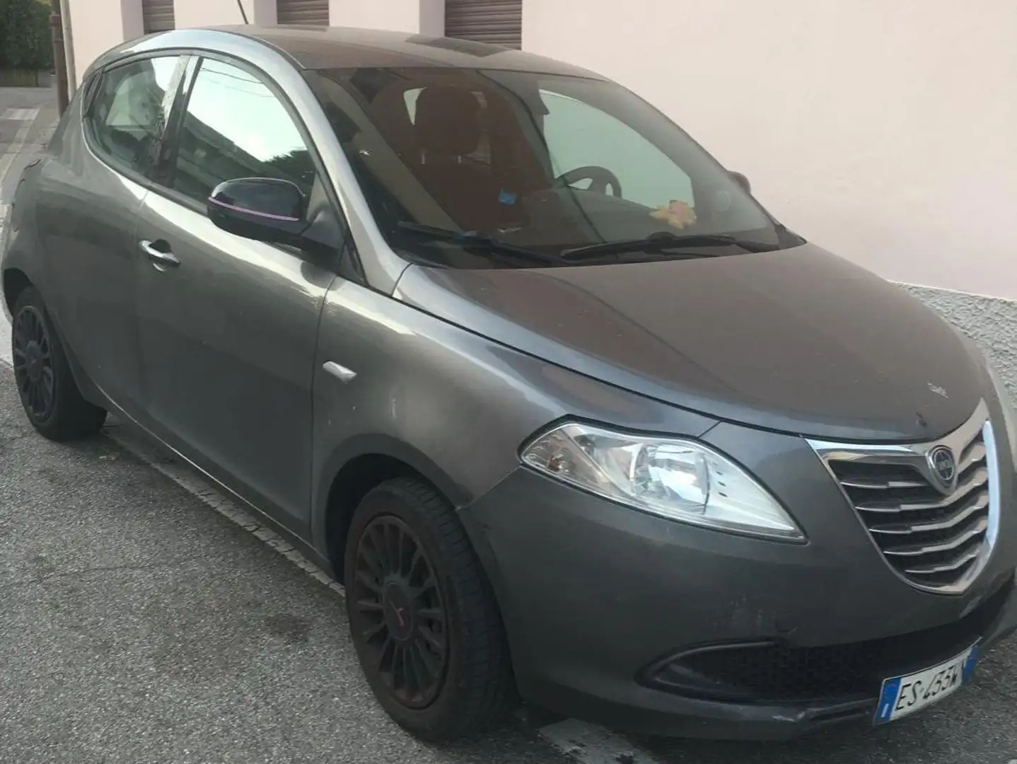 Lancia Ypsilon Ypsilon III 2011 1.2 8v Elefantino 69cv Grigio - 1
