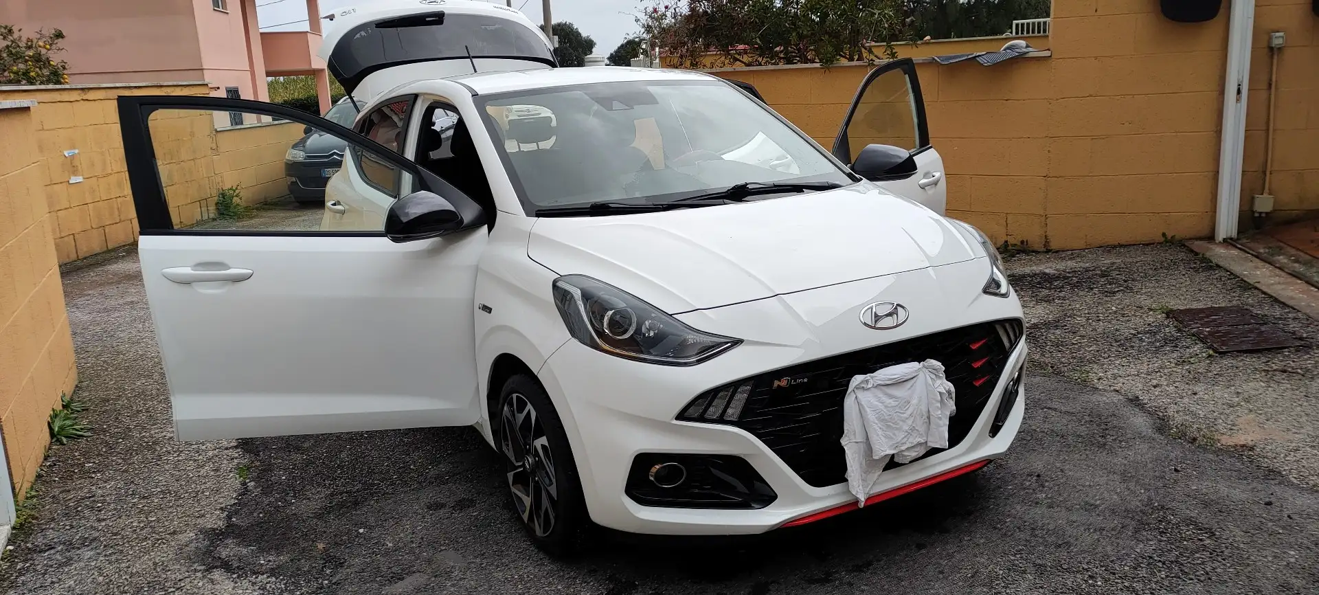 Hyundai i10 1.0 NLine 100cv Bianco - 1