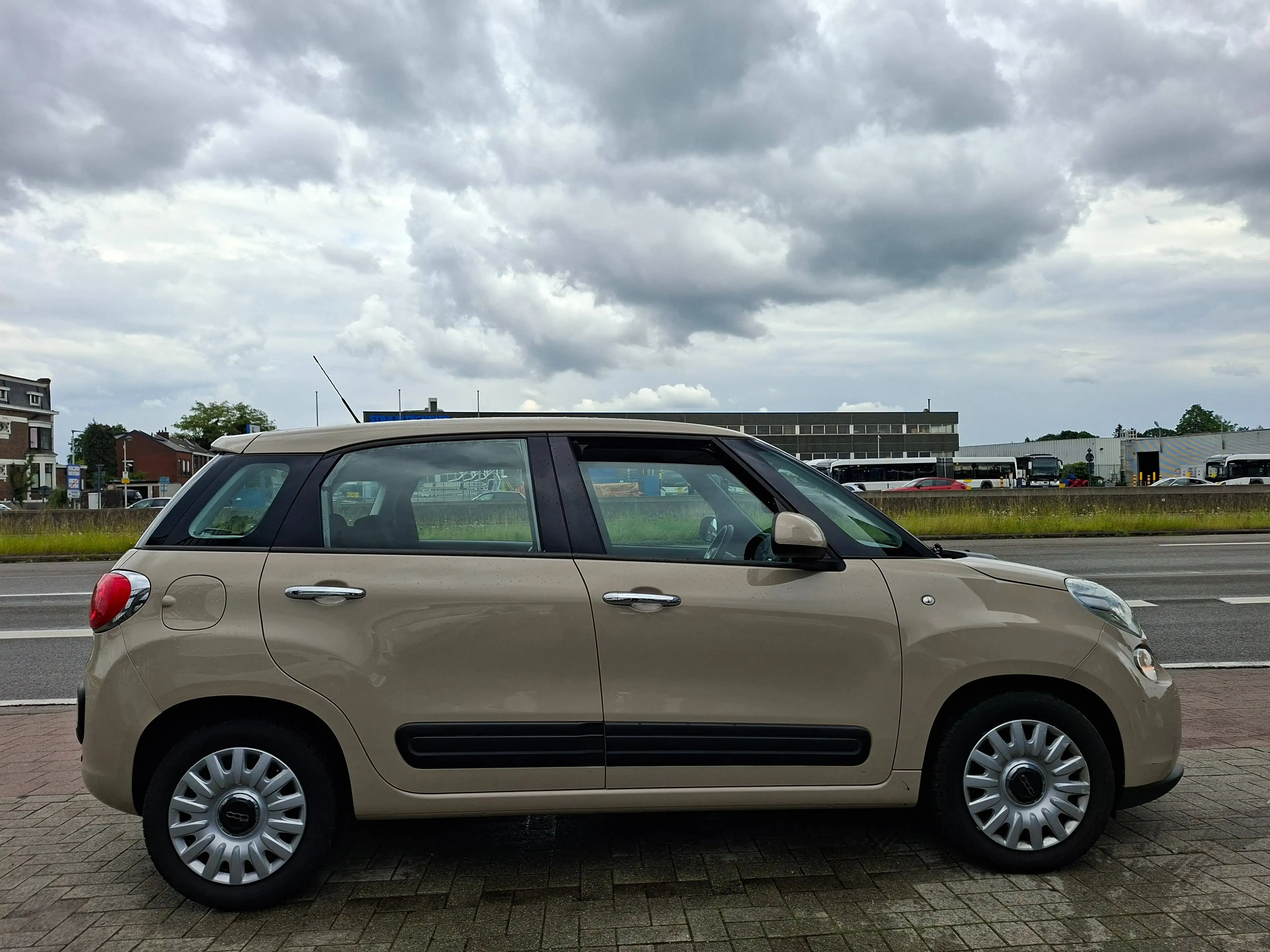 Fiat 500L 500L 1.3 Multijet Lounge — photo 6