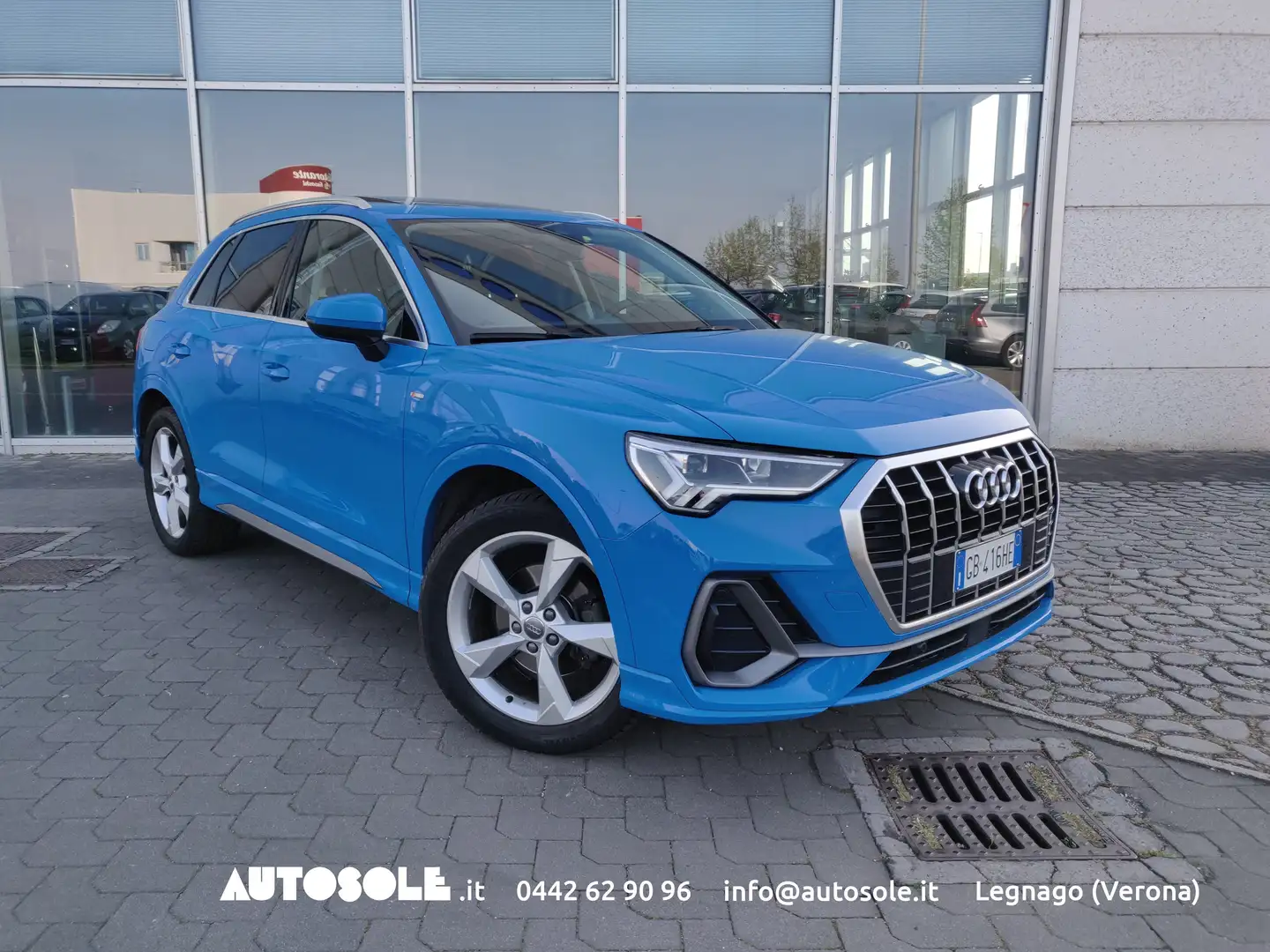 Audi Q3 2.0 TDI S-Line Edition S-Tronic Modrá - 1