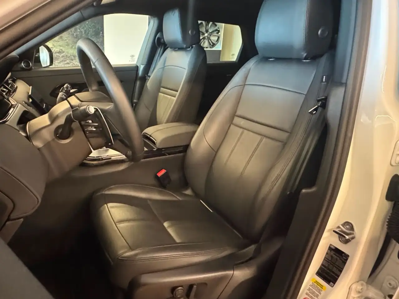 Land Rover Range Rover Evoque photo Land Rover Range Rover Evoque