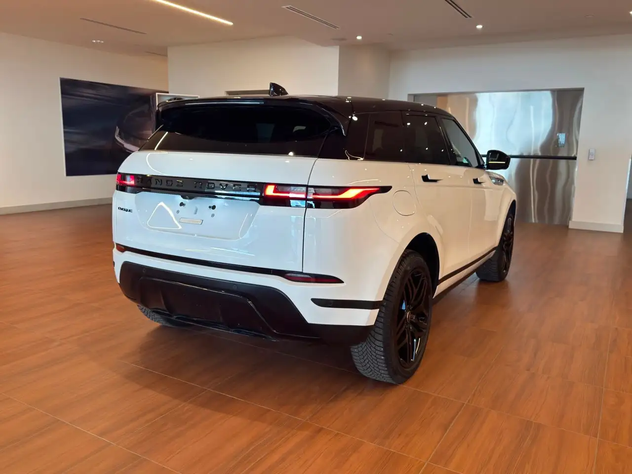 Land Rover Range Rover Evoque photo Land Rover Range Rover Evoque