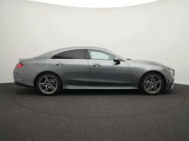 Mercedes-Benz CLS view 5