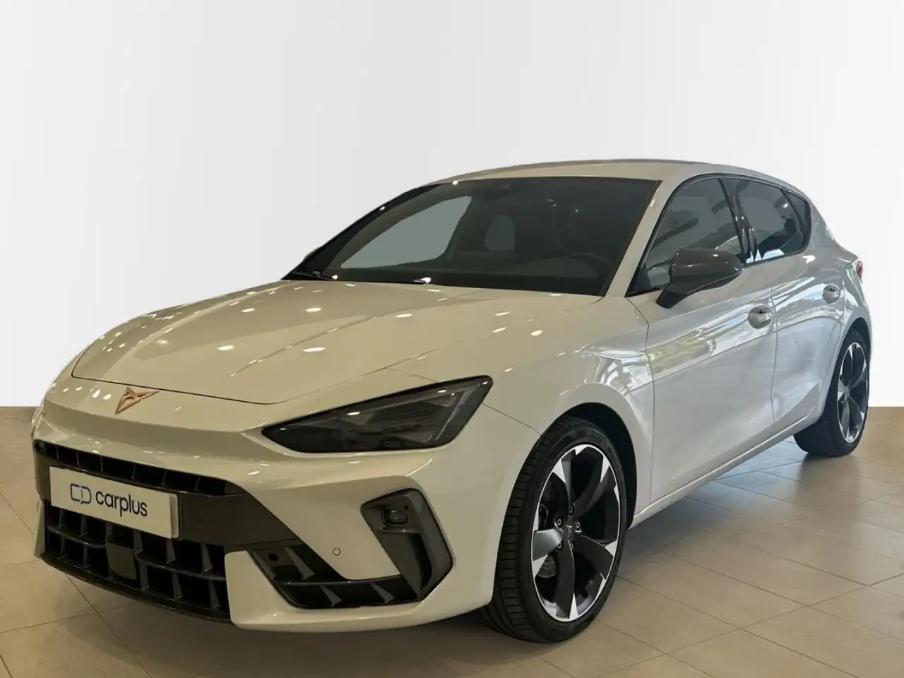 CUPRA Leon 1.5 eTSI 110 DSG — photo 1 of 25