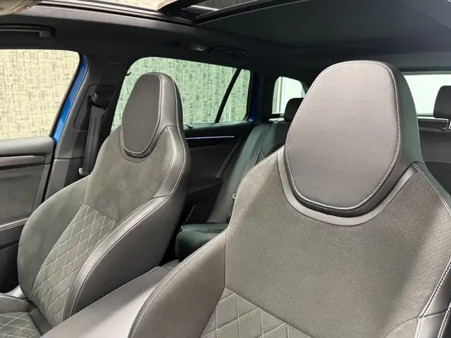 Skoda Superb view 12