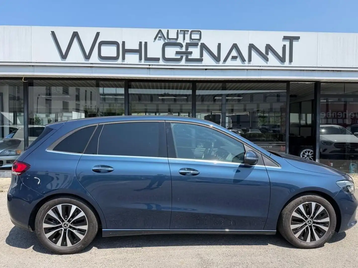 Mercedes-Benz B 200 (247.087) Blau - 2
