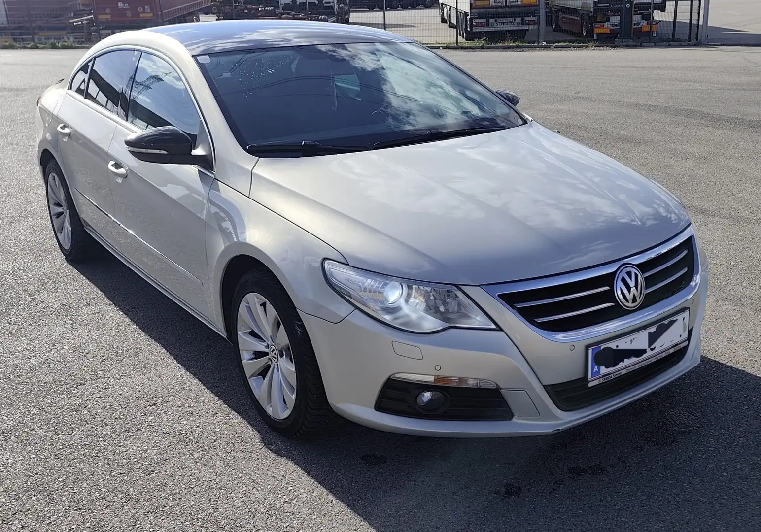 Volkswagen Passat CC 2.0TDI DSG/Sport/Leder-Alcantara/Bi-Xenon/SHZ Silber - 1