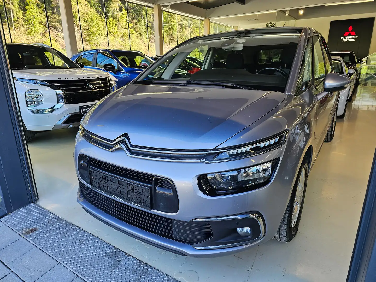 Citroen C4 Picasso BlueHDi 120 S&S EAT6 Feel Edition Silber - 1