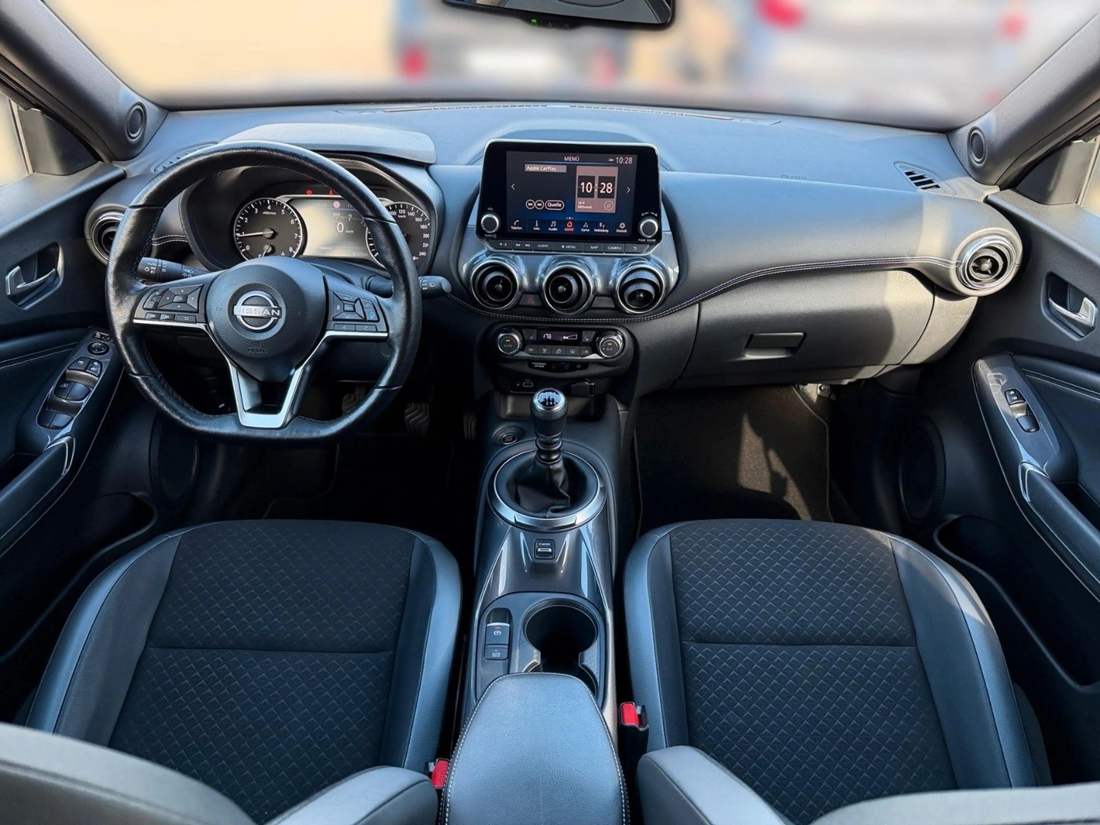 Nissan Juke 1.0 DIG-T N-Connecta 360° Navi 1.Hand — photo 5