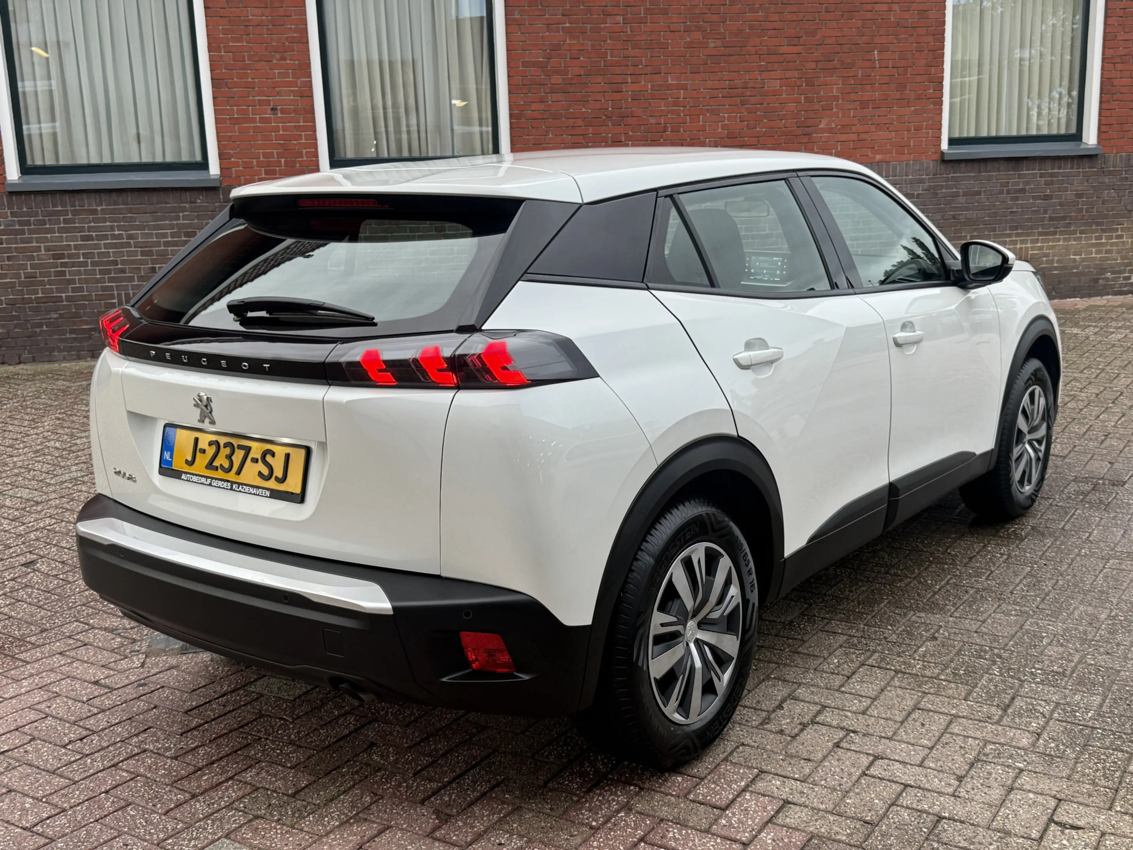 Peugeot 2008 1.2 PureTech Active | 1e EIGENAAR | NAVI | CRUISE — photo 12