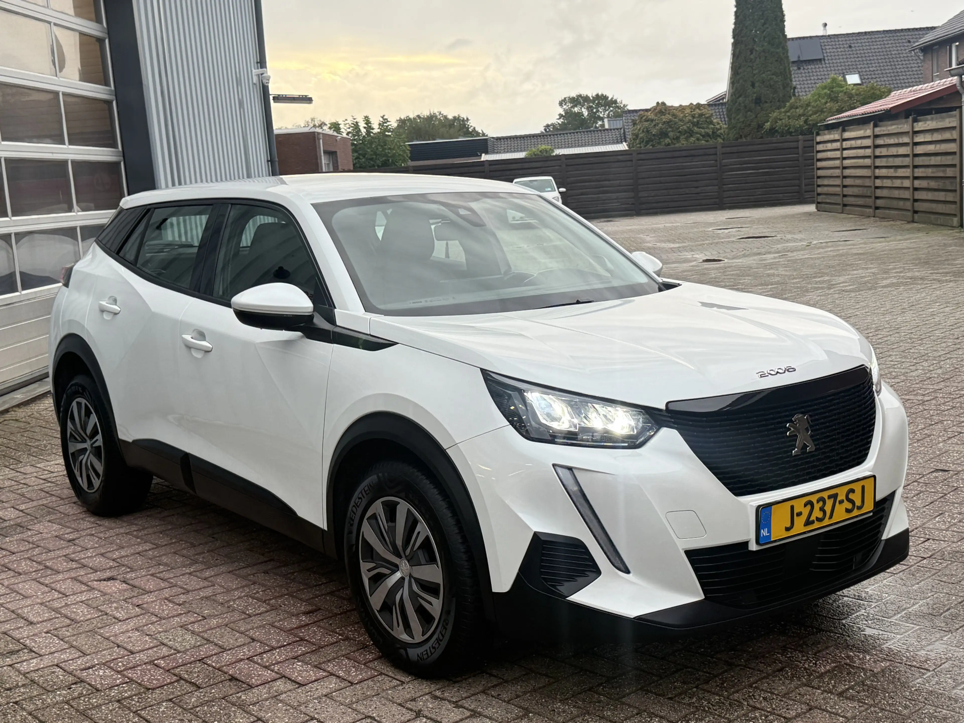 Peugeot 2008 1.2 PureTech Active | 1e EIGENAAR | NAVI | CRUISE — photo 10
