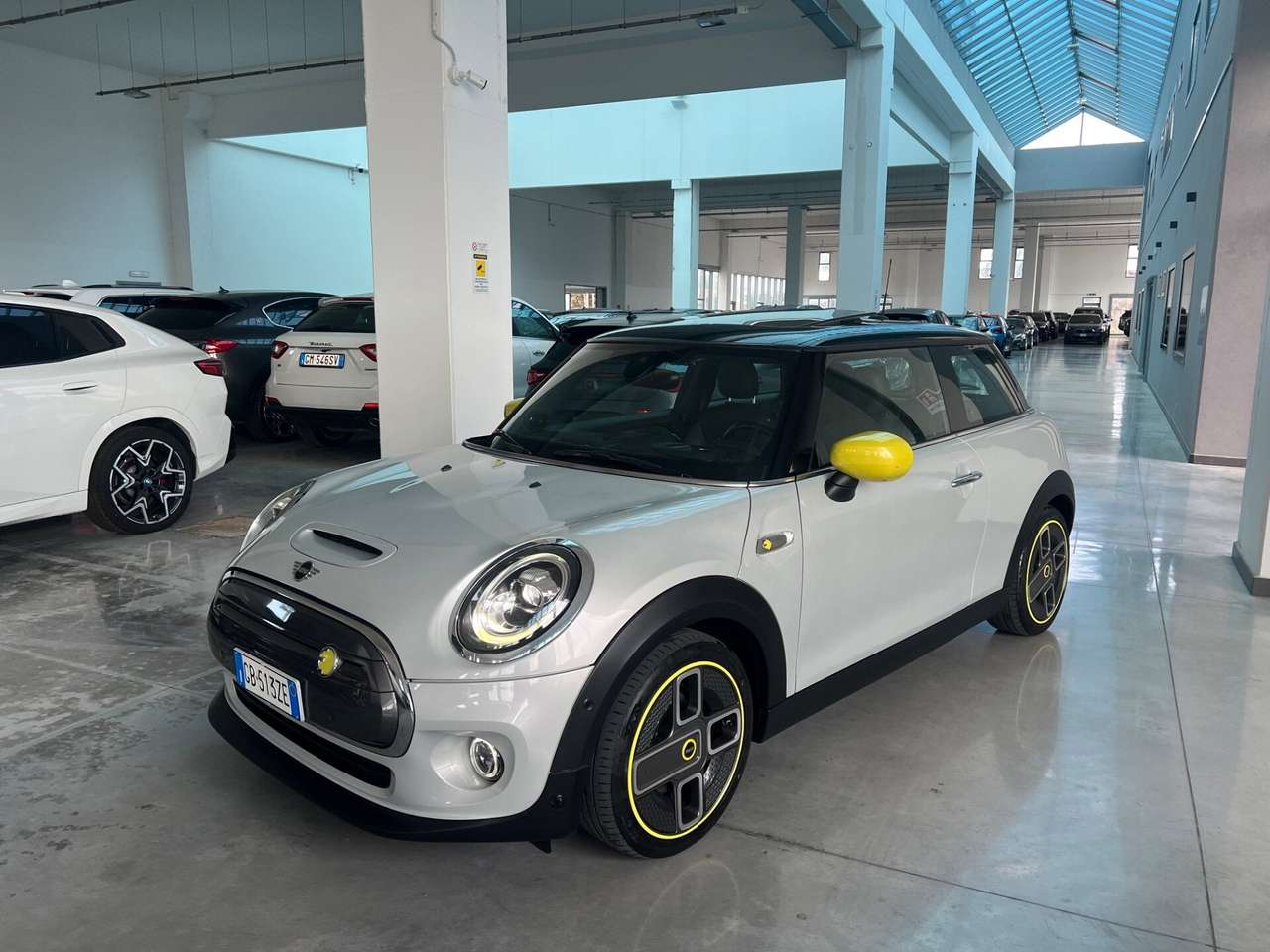 MINI Cooper SE 184cv offerta T-Stock prezzo imperdibile