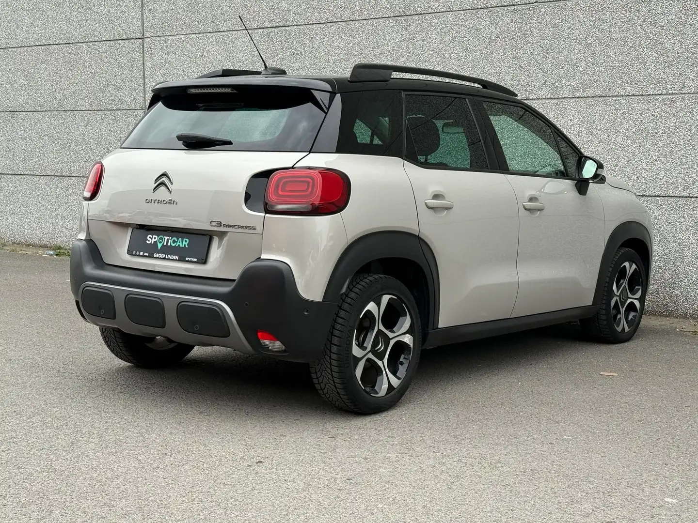 Citroen C3 Aircross 1.5 HDI 110PK Shine *GPS*CAMERA*BLIND SPOT*AIRCO - 2