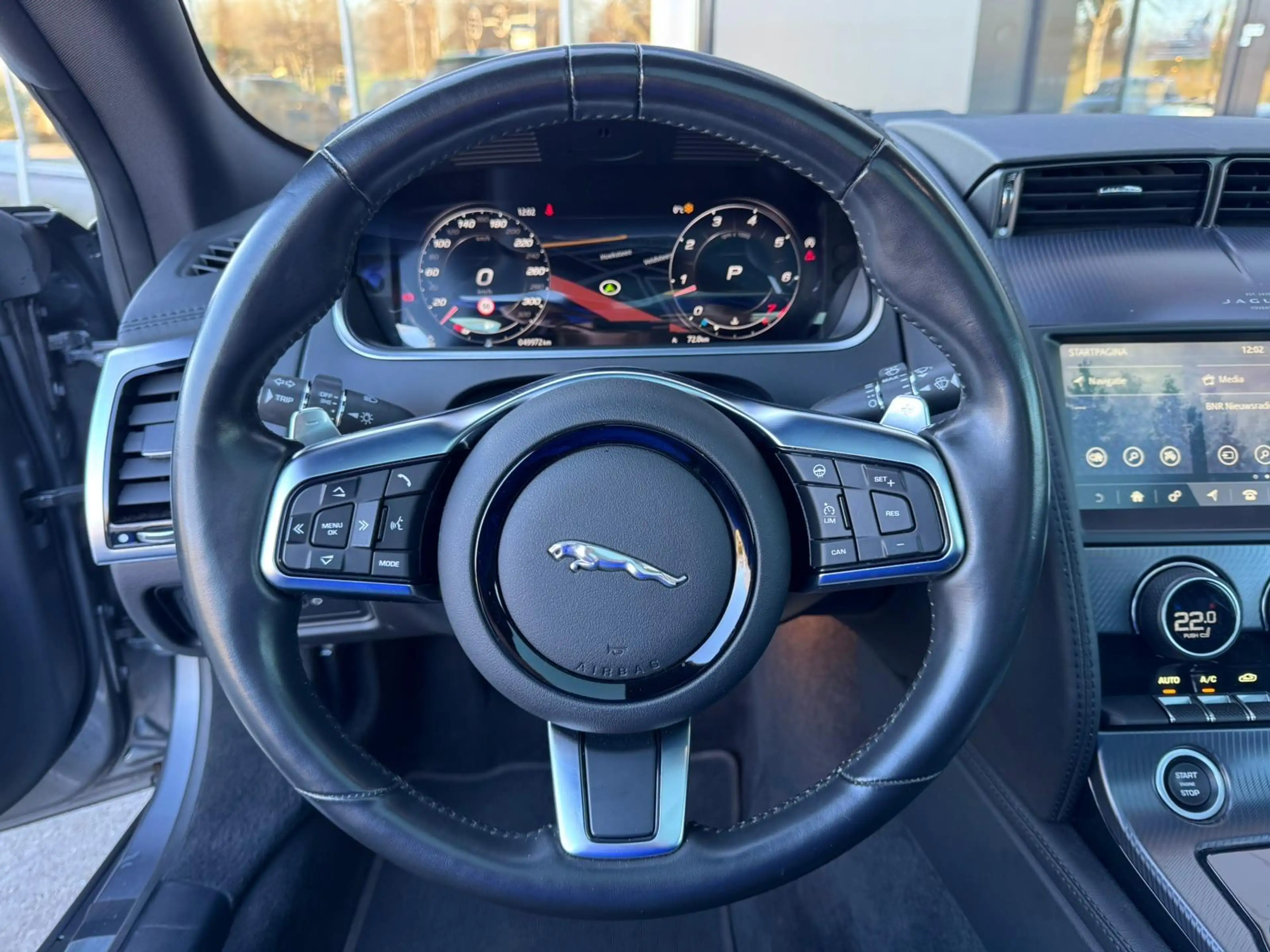 Jaguar F-Type P300 RWD R-Dynamic — photo 7