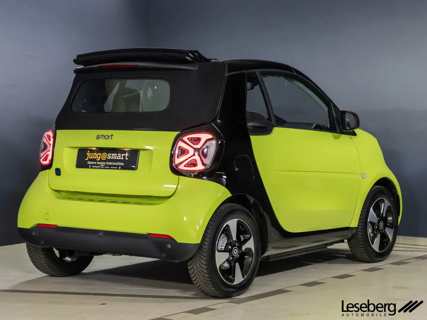 smart forTwo ForTwo Cabriolet EQ Passion LED/22 kW/DAB/Kamera Grün - 2