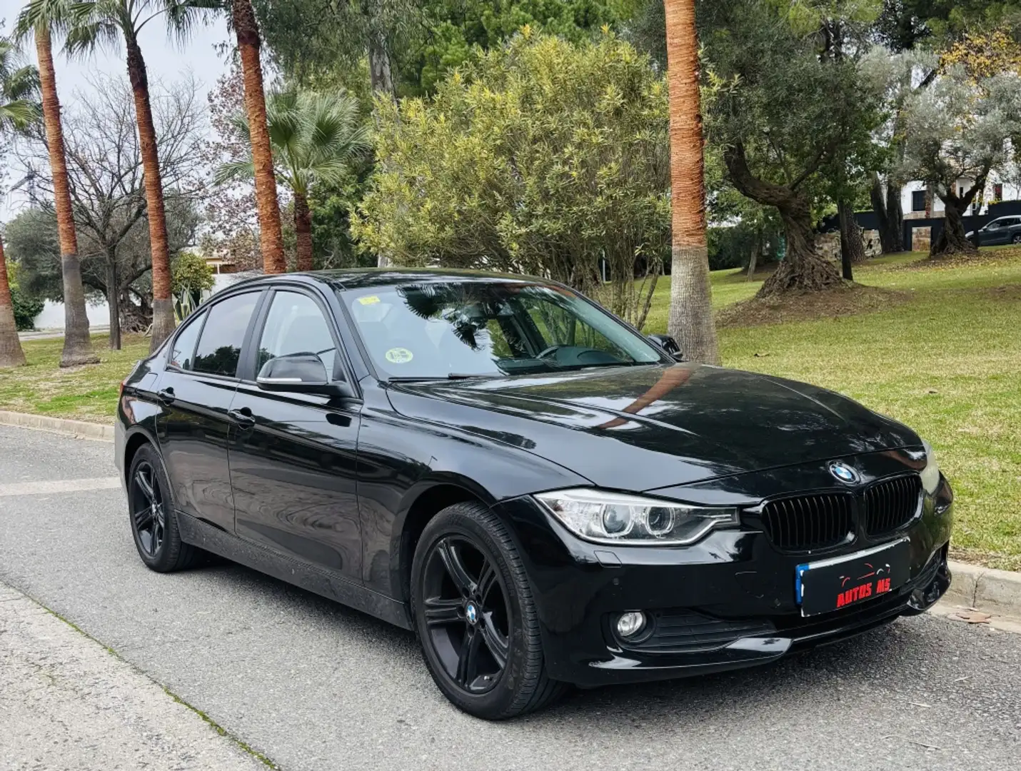 BMW 318 318d Essential Plus Edition Noir - 2