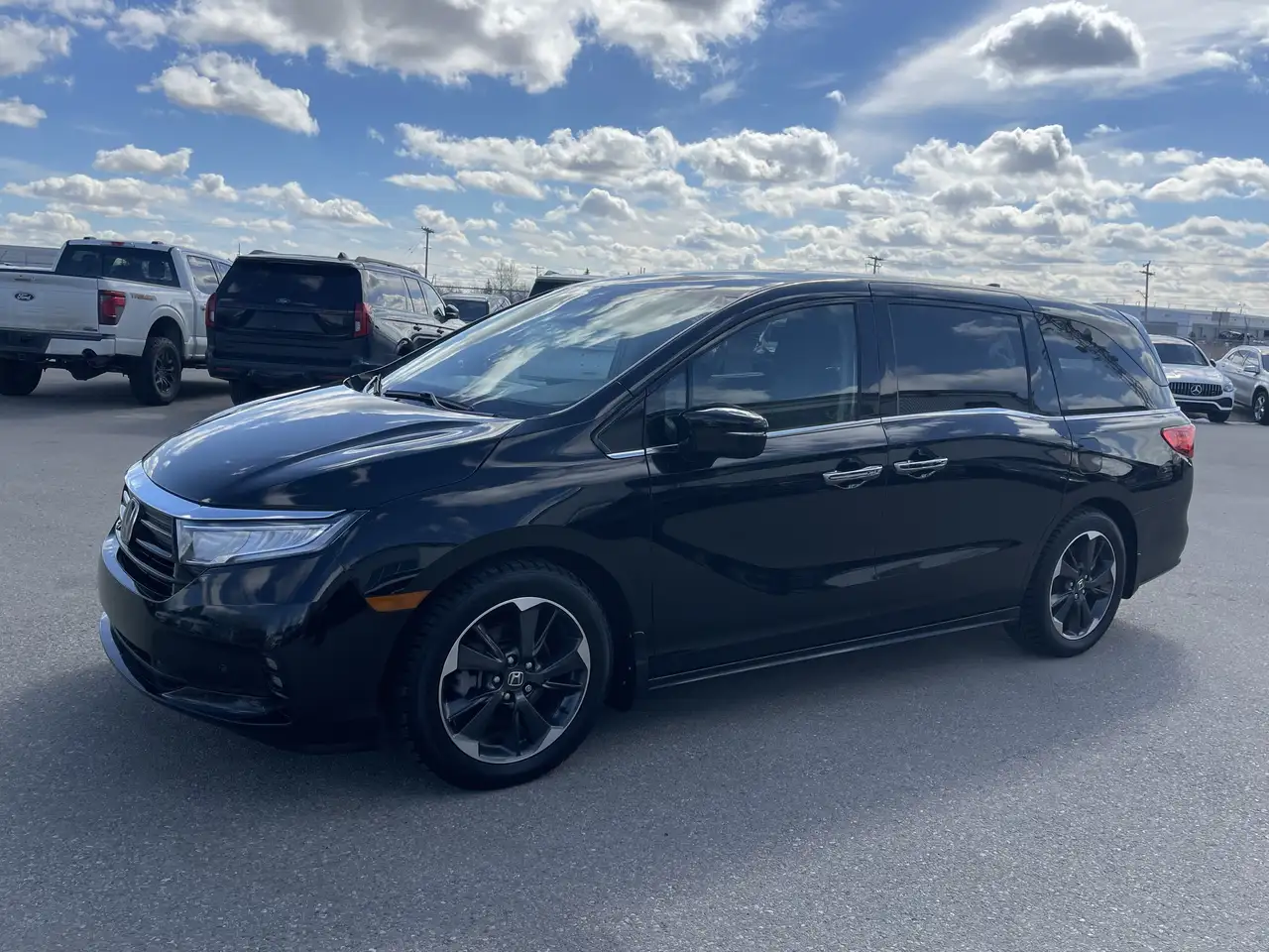 Honda Odyssey снимка Honda Odyssey