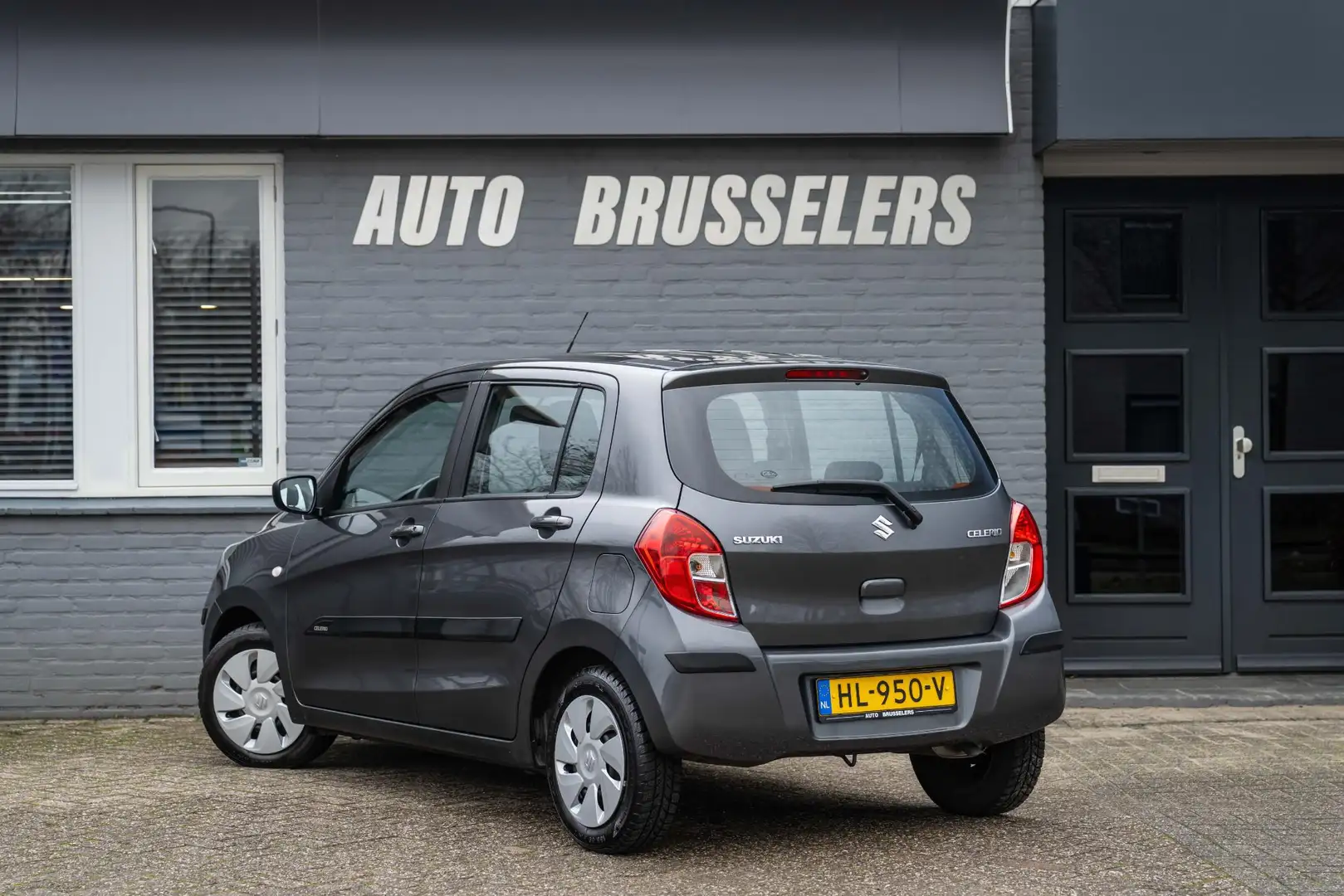 Suzuki Celerio 1.0 Comfort Org. NL geleverd 1e Eigenaar Gris - 2
