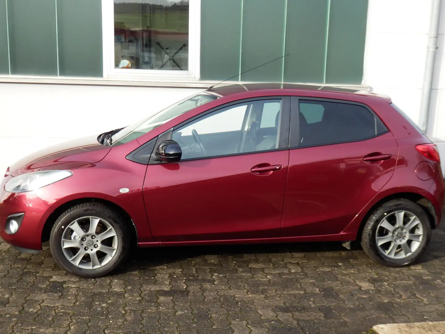 Mazda 2 2  5-Türer 1.3 MZR Kenko Rot - 2