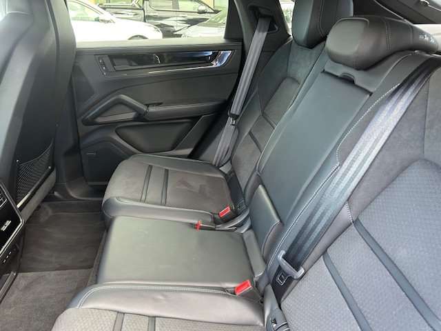 Porsche Cayenne Cayenne GTS Coupe Tiptronic S