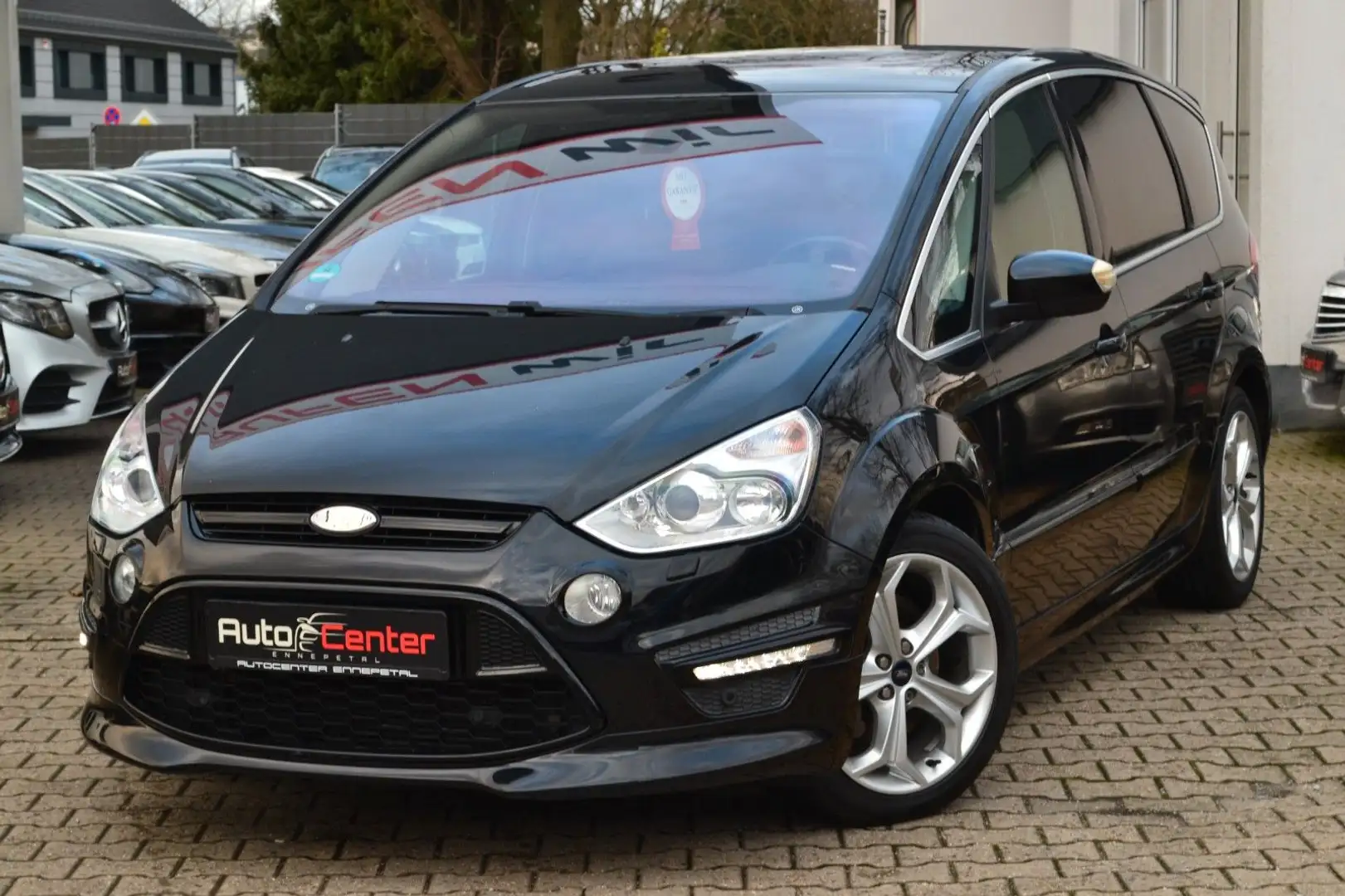 Ford S-Max Titanium S 2.0 EcoBoost DCT *2.Hand*Pano* Schwarz - 1