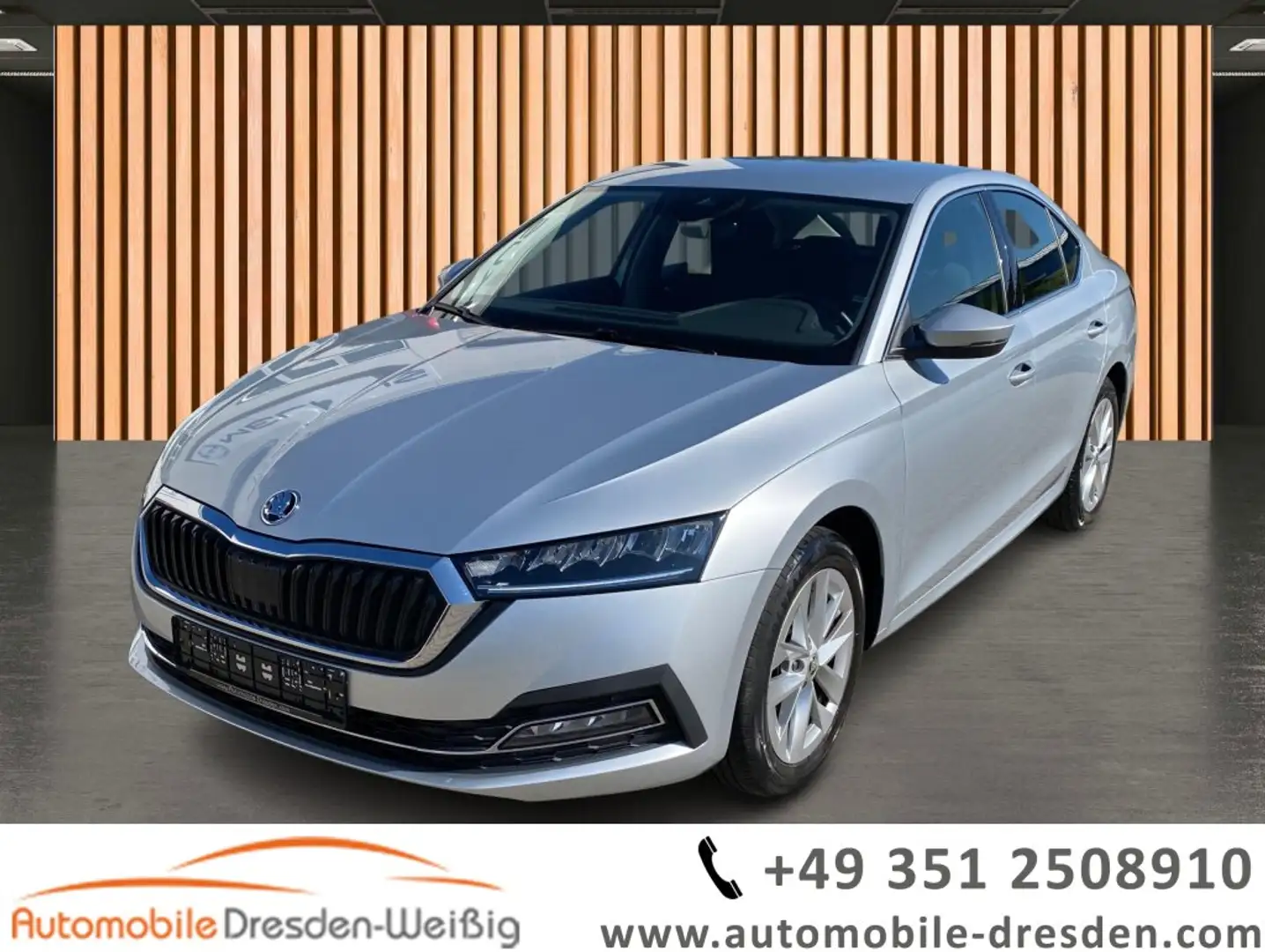 Skoda Octavia 1.0 eTSI DSG Style*Navi*ACC*Kamera*Kessy Silber - 1
