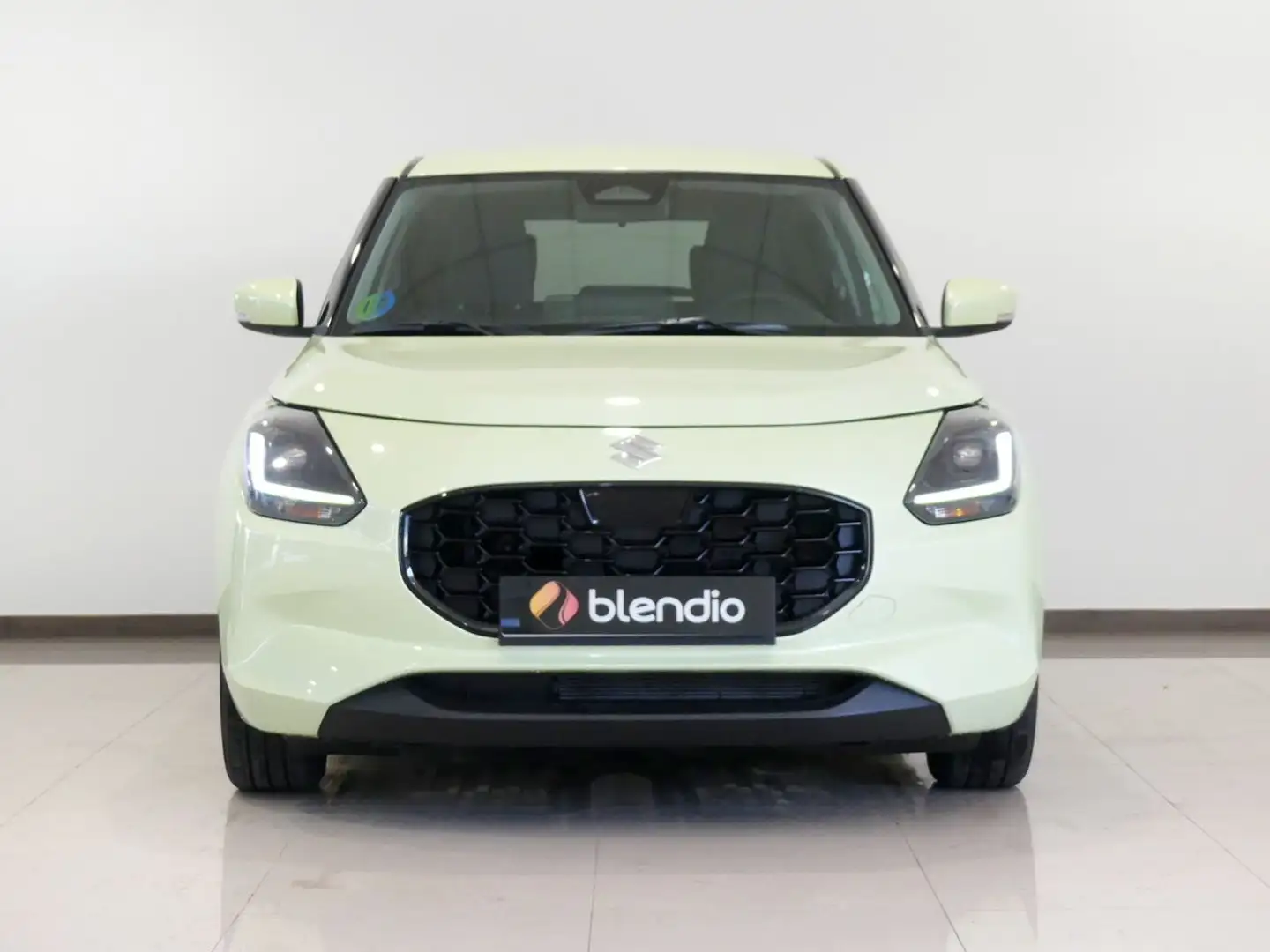 Suzuki Swift 1.2 MILD HYBRID S3 CVT 83CV 5P Amarillo - 2