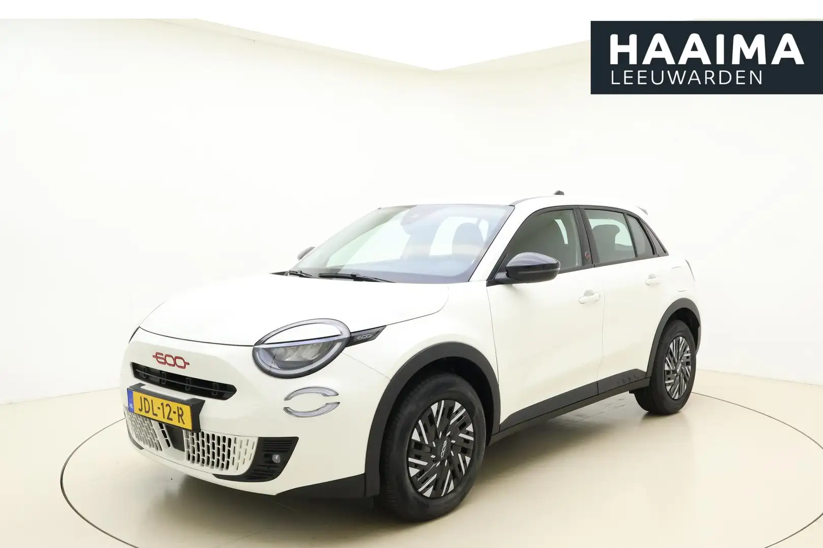 Fiat 600e RED 54 kWh | Navigatie via Carplay | 3-fase lader Wit - 1