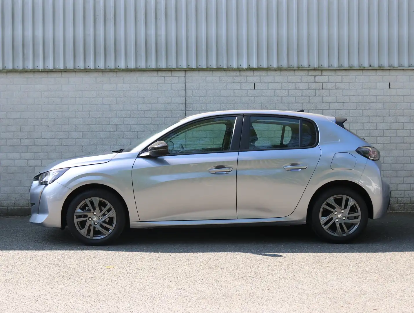 Peugeot 208 1.2 75pk Active Pack | Airco | Cruise | MultiMedia Gris - 2
