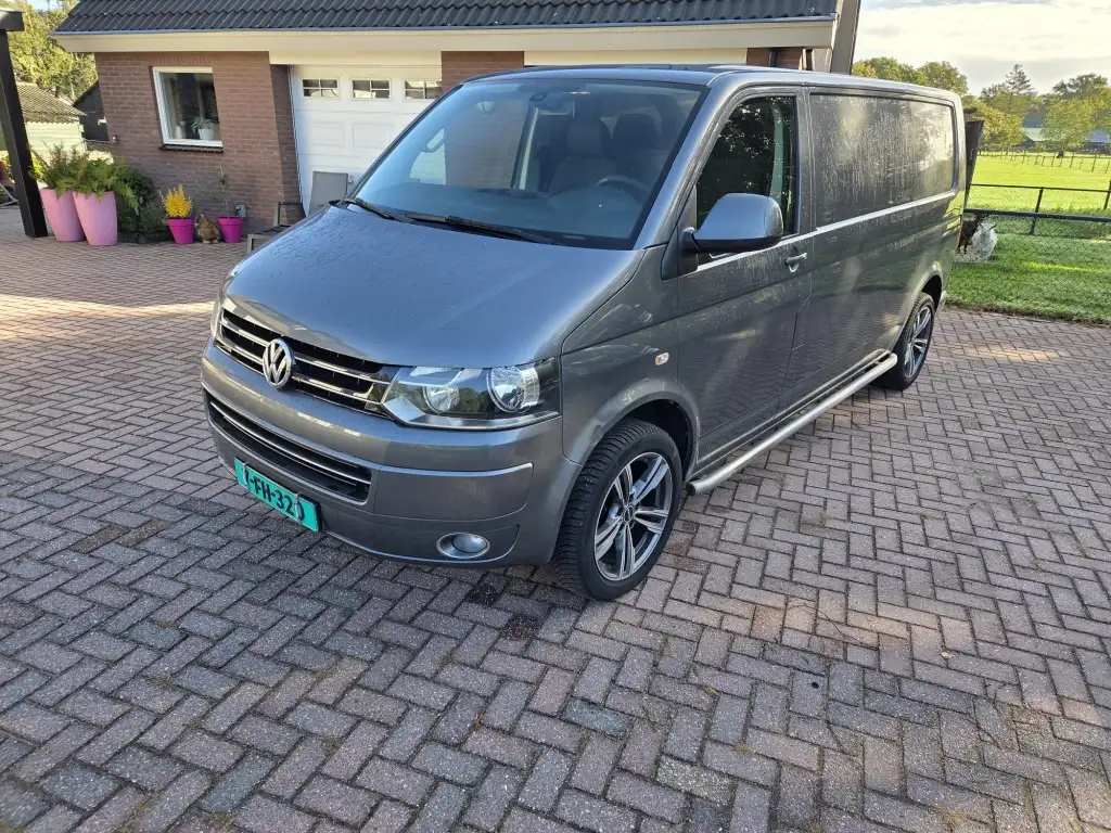 Volkswagen Transporter 2014 из Европы — купить под ключ