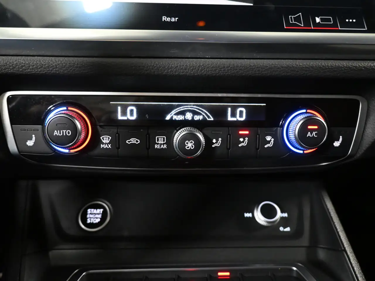 Audi Q3 снимка Audi Q3