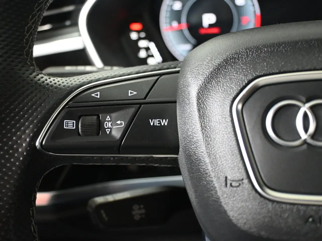 Audi Q3 снимка Audi Q3