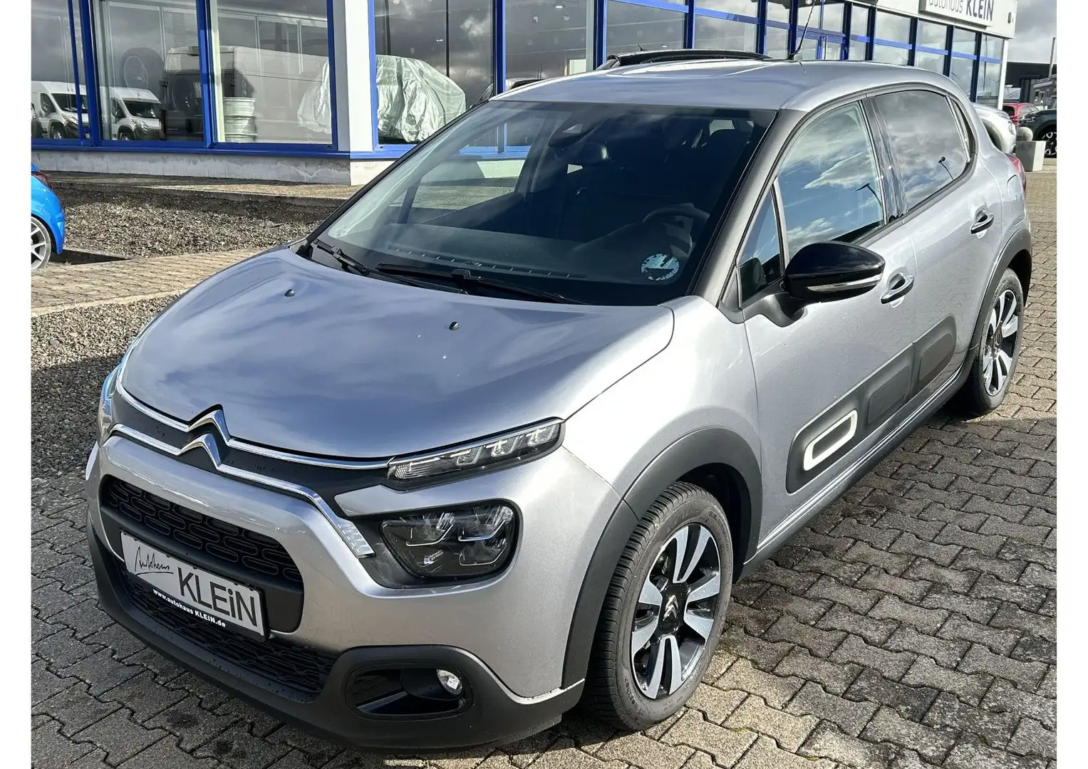Citroen C3 Max 1.2 PureTech110 *NAVI*CARPLAY*KAMERA*LED* Grau - 2
