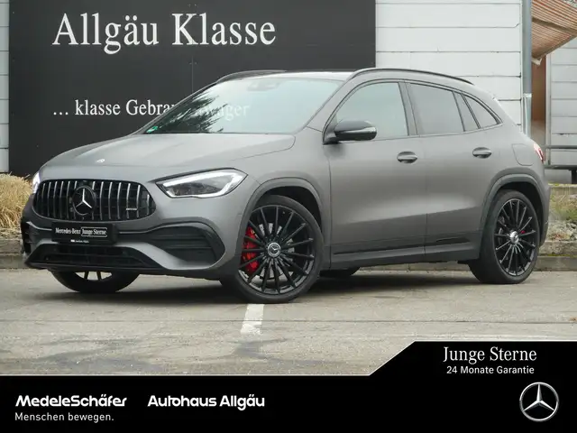 Mercedes-Benz GLA 35 AMG GLA 35 AMG 4M Distro PanoSD AHK HuD MLED KeylGO