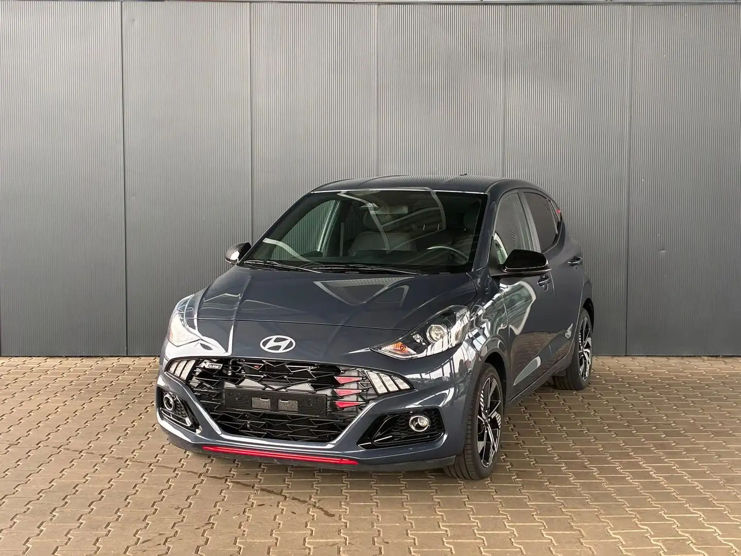 Hyundai i10 MPI 1.2 79PS N-Line / CarPlay Navi Kamera Tempo... Grau - 1