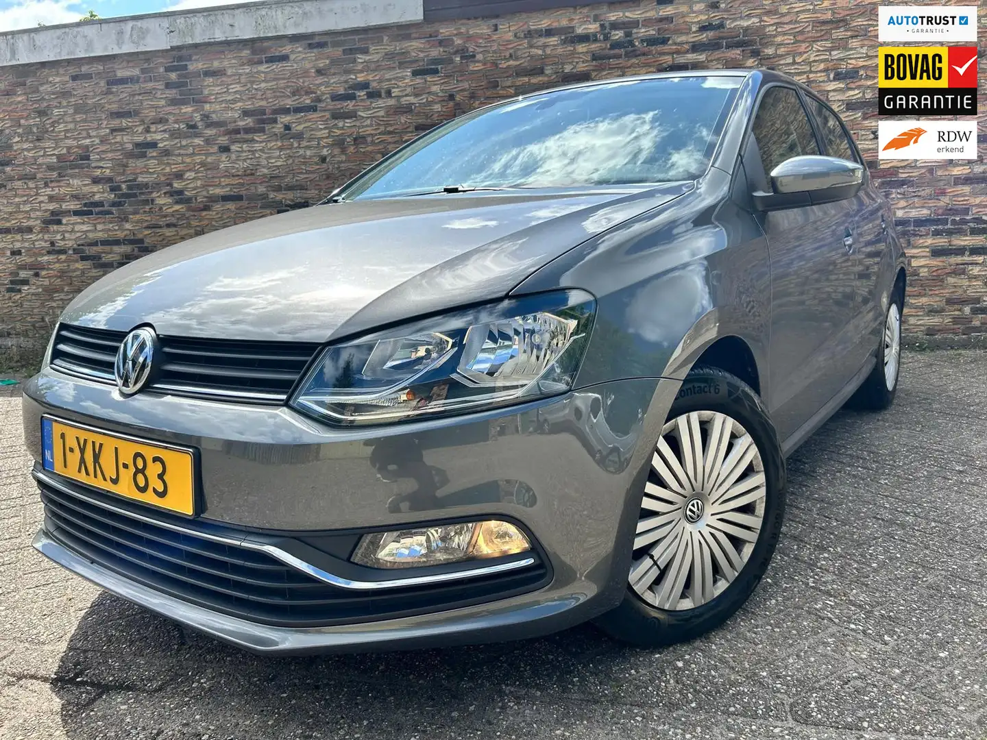 Volkswagen Polo 1.2 TSI Comfortline Grijs - 1