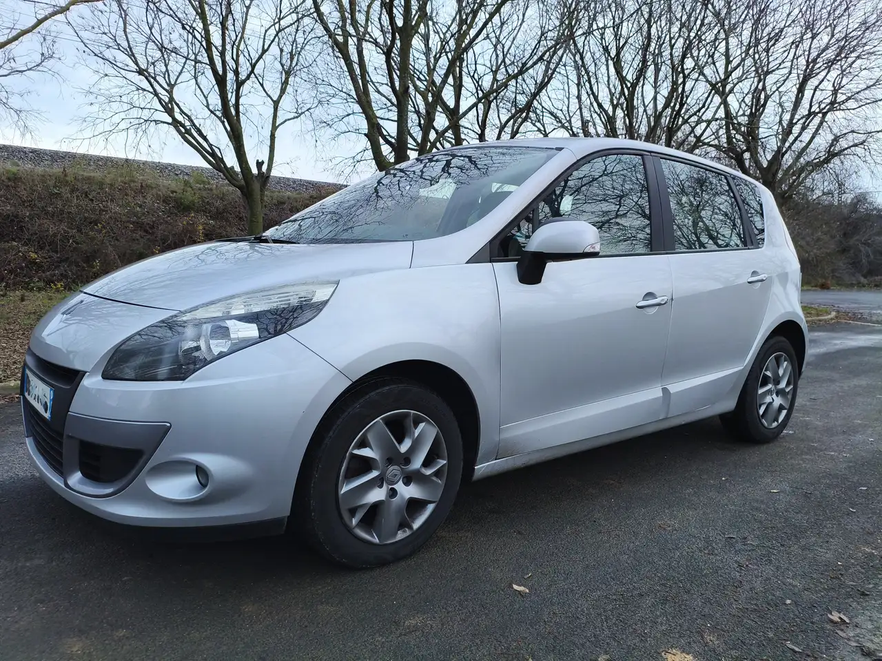 Renault Scenic III dCi 130 FAP Dynamique Euro 5