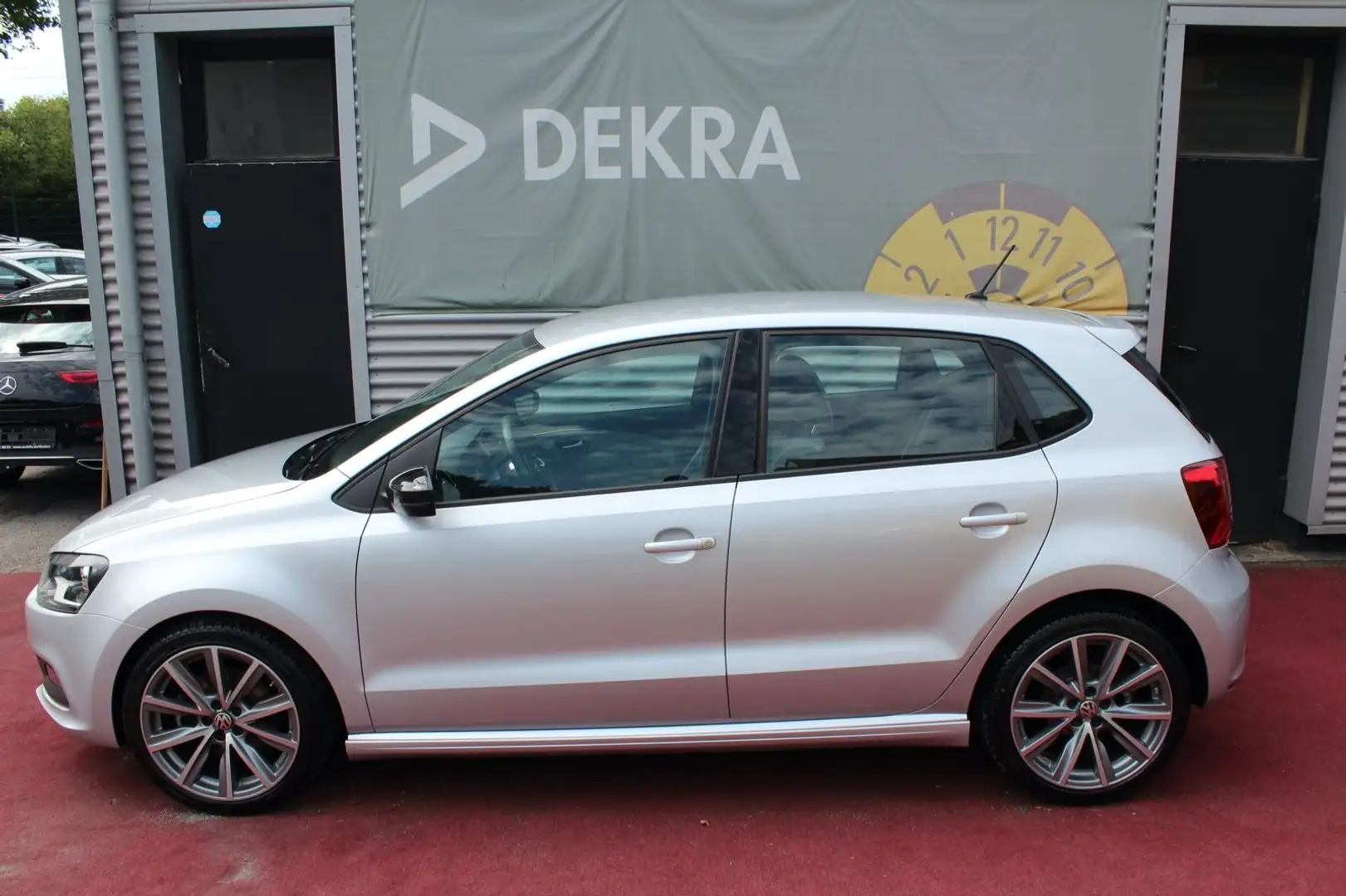 Volkswagen Polo POLO V BlueGT BMT KLIMA PDC 17.ZOLL ALU 2.HAND Argent - 2