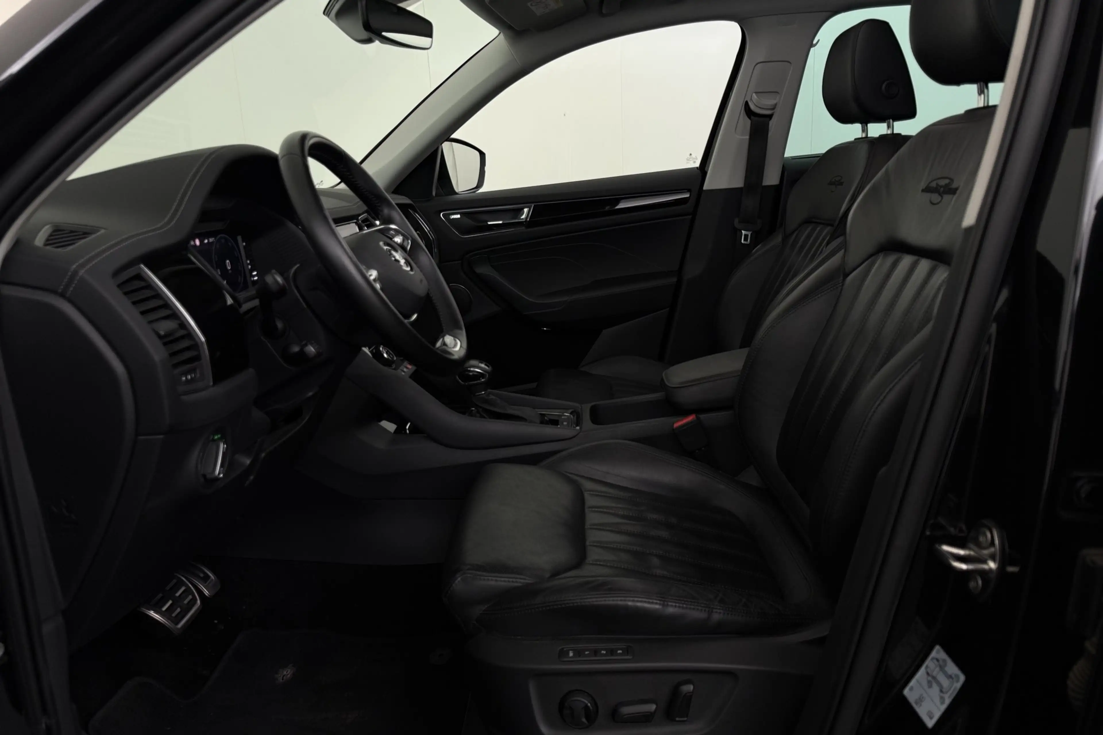 Skoda Kodiaq 2.0TDi DSG7 150pk — photo 10