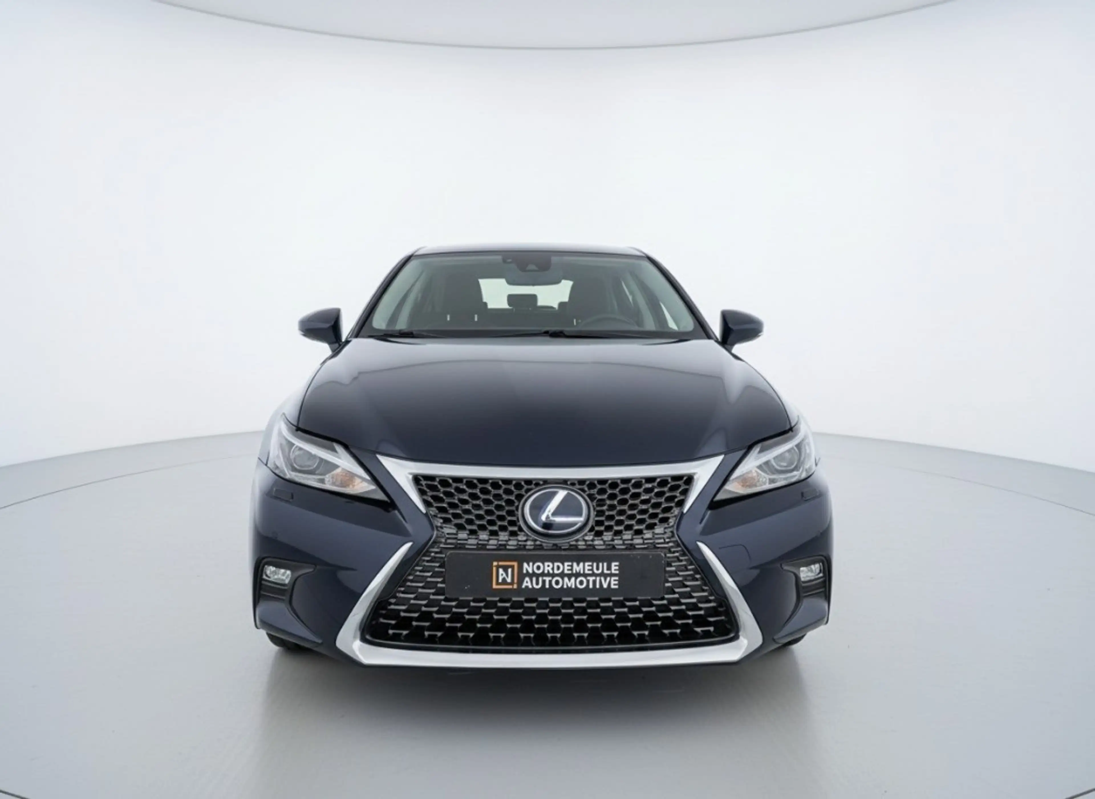 Lexus CT 200h 200H ULTIMATE ED. Xenon, Cruise, Alcantara — photo 2