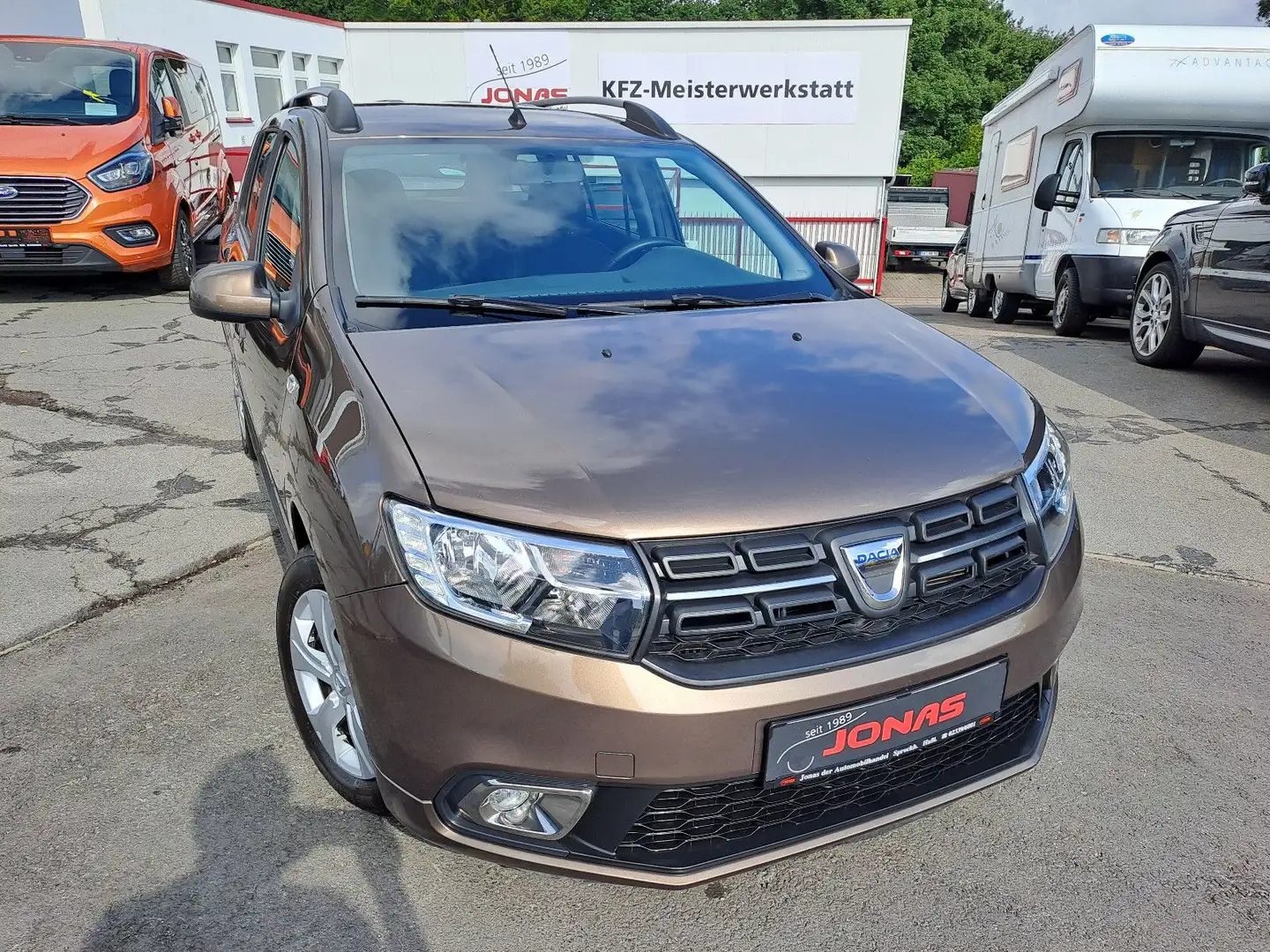 Dacia Logan MCV II Kombi Comfort *Automatik!*Navi*PDC* Braun - 1